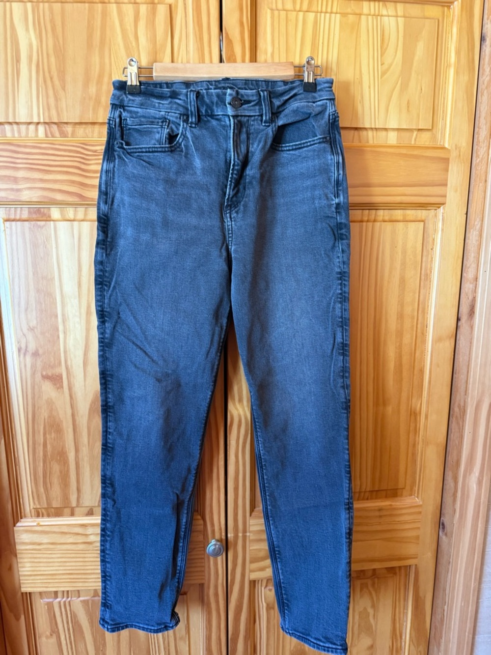 American Eagle curvy mom jean
